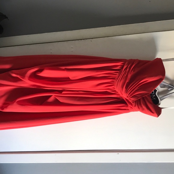 Prom dress - Picture 3 of 4